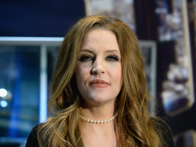 images/post/lisa-marie-presley-a-singer-songwriter-who-was-the-sole-offspring-of-legendary-musician-elvis-presley-passed-away-at-the-age-of-54.jpg